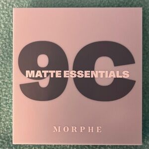 Morphe 9C Matte Essentials in Black and Gray